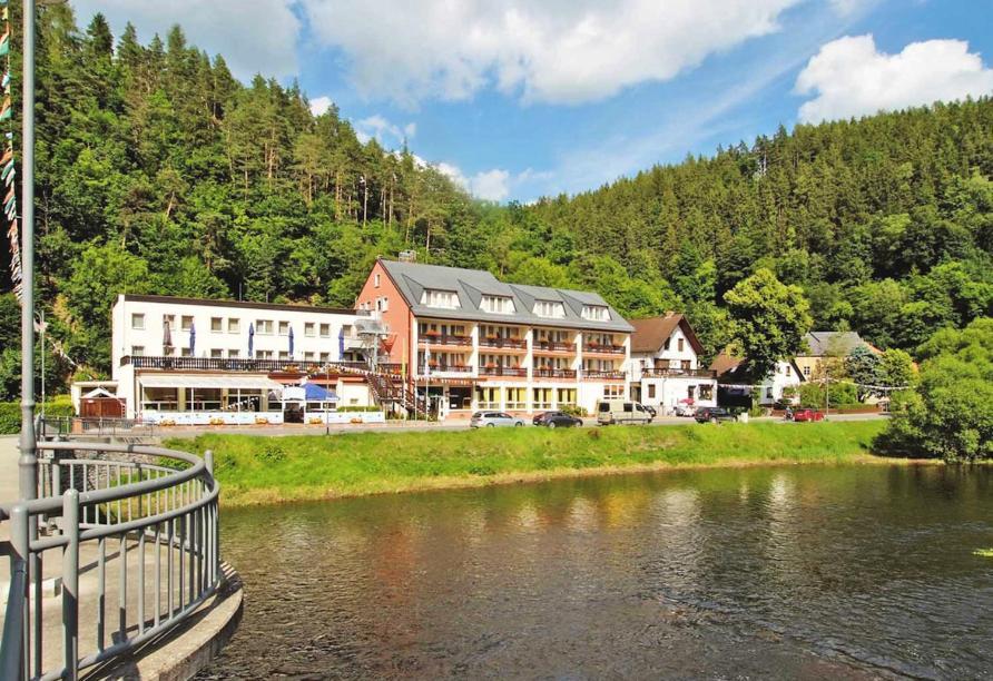 Hotel Am Schlossberg Ziegenruck Exterior photo